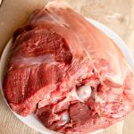 Reh-Braten mit Knochen